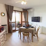 Aprilia Апартаменты *