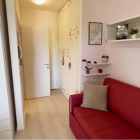 Aprilia Apartment Aprilia Marittima